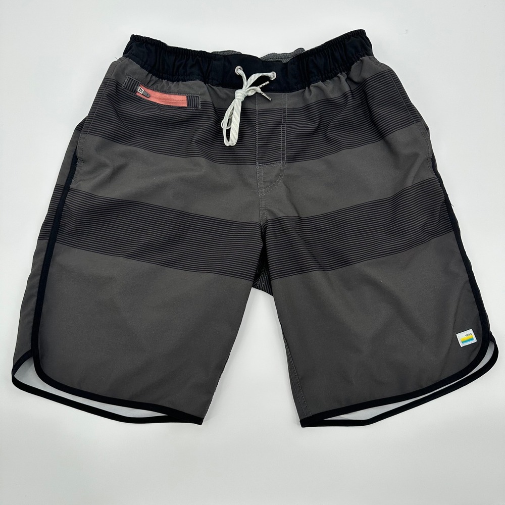 Vuori Banks Men Shorts Charcoal Black Stripe Athletic‎ Size Small